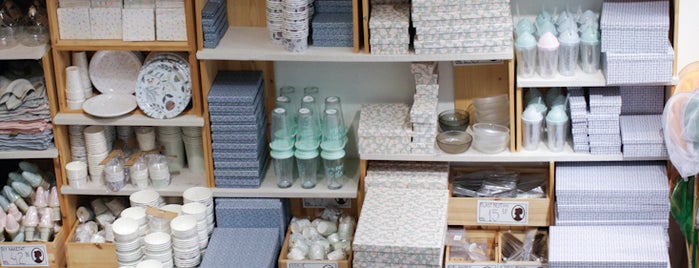 Søstrene Grene is one of Oslo for crafters.