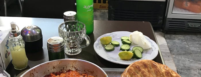 Ekhtiyar Dizi | دیزی سرای اختیار is one of Tehran food.