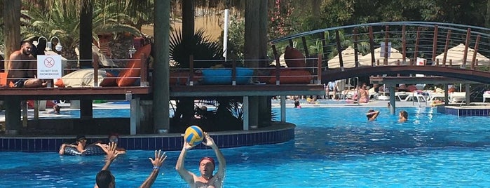 Salmakis Hotelpool is one of Anna'nın Beğendiği Mekanlar.