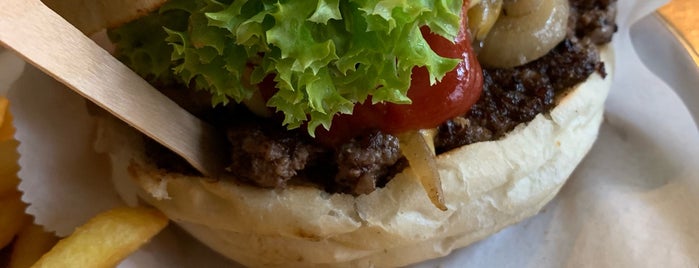 Revolver Burger is one of Berlin - Burger Spots.