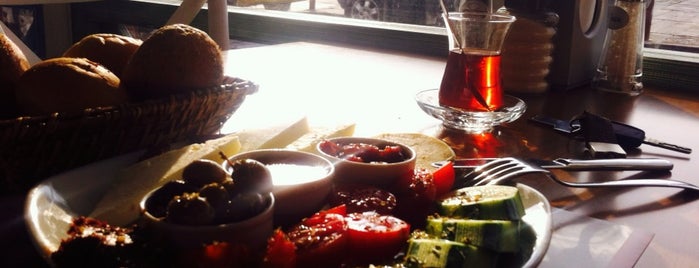 Tuzu Biberi is one of Kahvaltı.