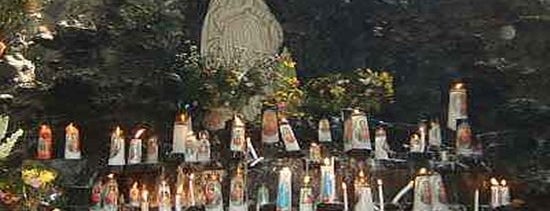 Gua Maria Sendang Sono is one of Worth places to be visiting.