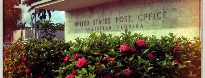 US Post Office is one of Locais curtidos por Robin.