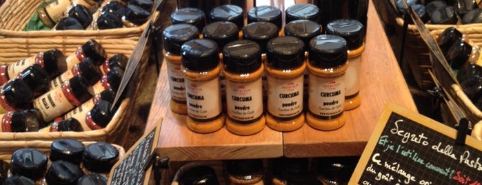 Thiercelin Spice Shop is one of Locais curtidos por Roula.