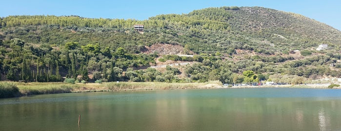 Parathalasso is one of Lugares favoritos de Giorgos.