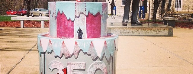 Robert Wadlow Statue is one of #STL250 Cakes (Outer Ring).