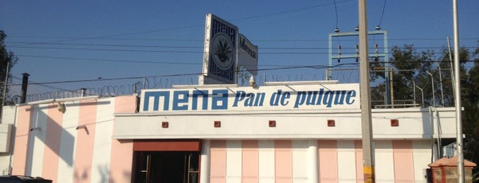 Mena Pan De Pulque is one of Efrain 님이 좋아한 장소.