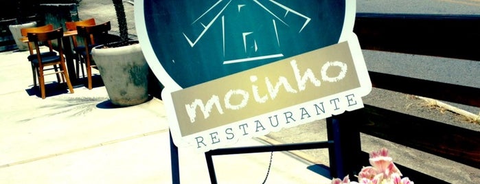 Moinho Restaurante is one of Tempat yang Disukai Karina.