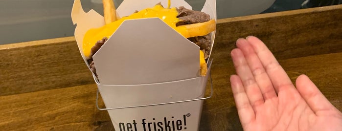 Friskie Fries is one of สถานที่ที่ Mia ถูกใจ.