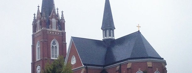 All saints catholic church is one of Laura 님이 좋아한 장소.