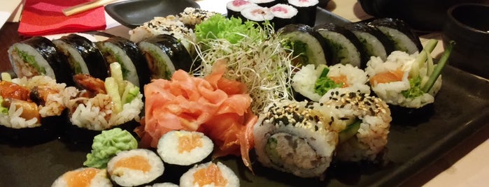 77 Sushi is one of Polecane miejsca.