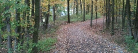 Stowe Recreation Path is one of Posti salvati di Miles.