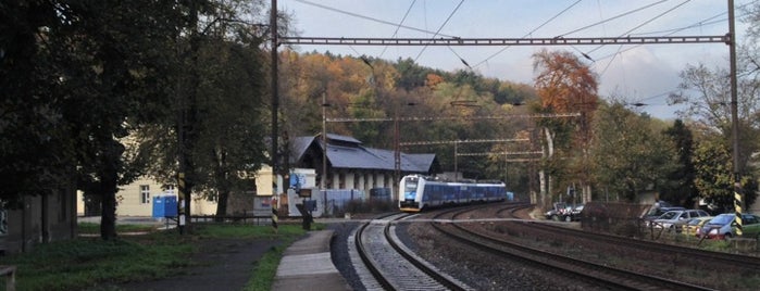 Železniční zastávka Bílina Kyselka is one of Železniční stanice ČR: A-C (1/14).