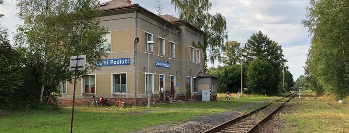 Železniční zastávka Dolní Podluží is one of Železniční stanice ČR: Č-G (2/14).