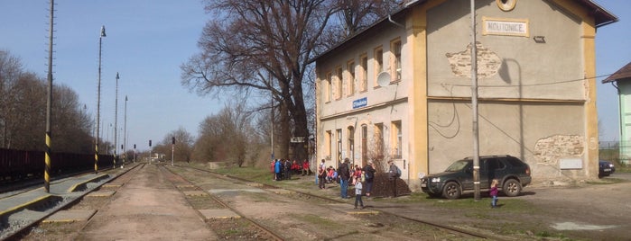 Železniční stanice Noutonice is one of Lieux qui ont plu à Nikos.