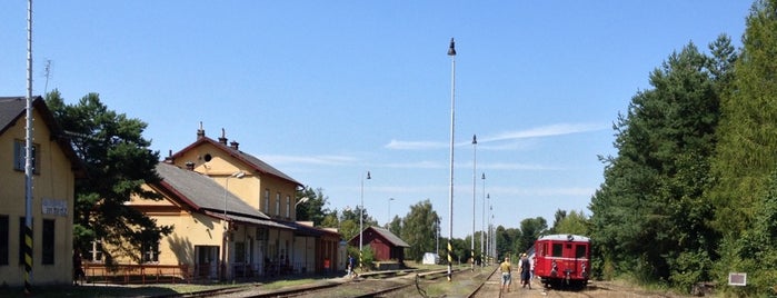 Železniční stanice Dolní Bousov is one of Železniční stanice ČR: Č-G (2/14).