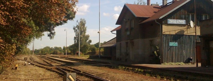 Železniční stanice Zvoleněves is one of Železniční stanice ČR: Z-Ž (14/14).
