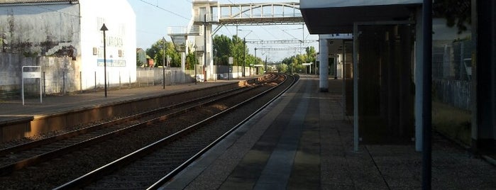 Estação Ferroviária de Curia is one of Estações CP.