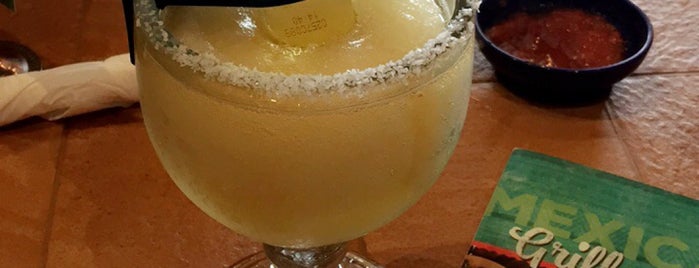 On The Border Mexican Grill & Cantina is one of Locais curtidos por Curt.