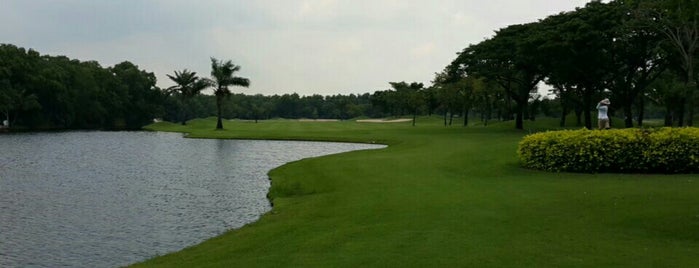 The Royal Golf & Country Club is one of Lugares favoritos de sobthana.