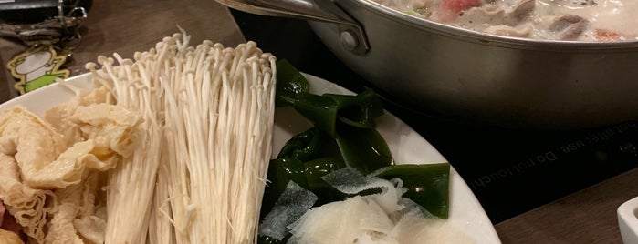 Mister Hot Pot 鍋大爺 is one of Where to Eat Chinese Food in NYC.