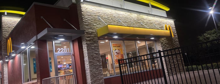McDonald's is one of Orte, die Bryan gefallen.