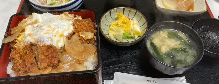 味処みずほ is one of Bな食べ物屋さん.