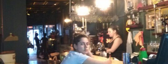 Muhit cafe bar Kadıköy