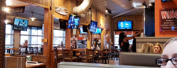 Hooters is one of Fort worth.