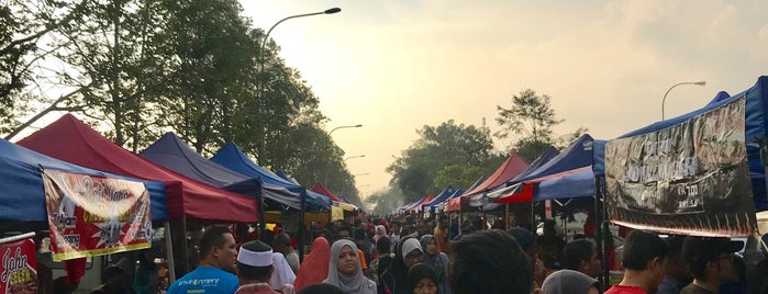 Bazar Ramadhan Saujana Utama is one of Makan @ Shah Alam/Klang #6.
