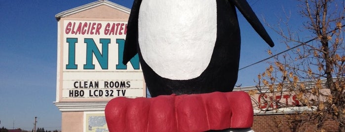 Giant Talking Penguin is one of Weird Museums and Roadside Attractions.