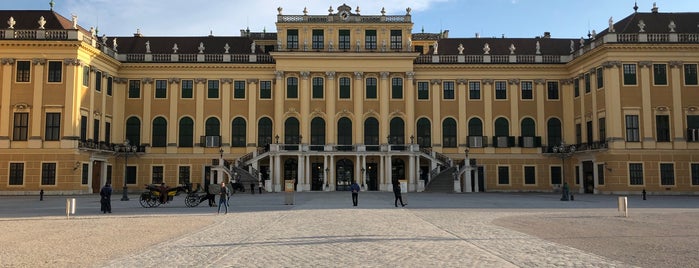 Wagenburg und Monturdepot is one of Tempat yang Disukai Joyce.