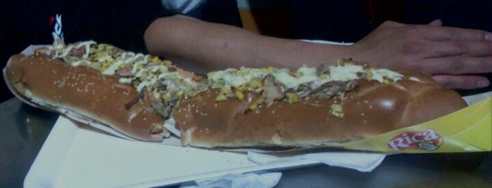 Chili Dog is one of Restaurantes Colombia.