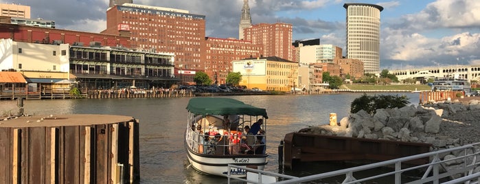 Water Taxi West Bank is one of Orte, die Alyssa gefallen.