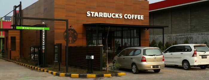 Starbucks is one of Tempat yang Disukai donnell.