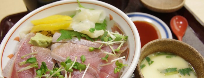 魚がし日本一 浜松町店 is one of KAMIのランチスポット浜松町編.