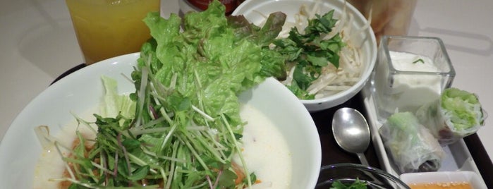 Com Pho is one of KAMIの夜食スポット新橋編.