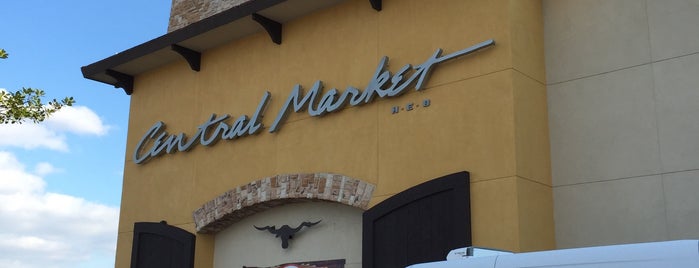 Central Market is one of Tempat yang Disukai Martha.