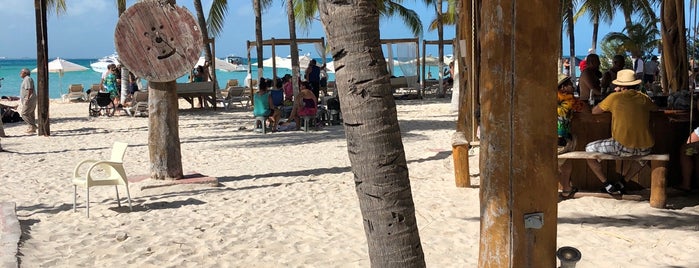 Buho's is one of isla mujeres.