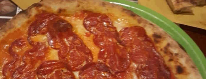 Piuma is one of pizze buone.