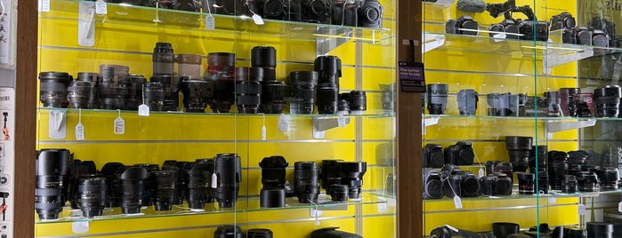 Ted's Cameras is one of melbourne.