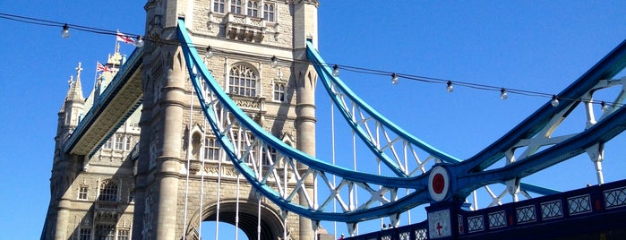 Jembatan Menara is one of London city guide.