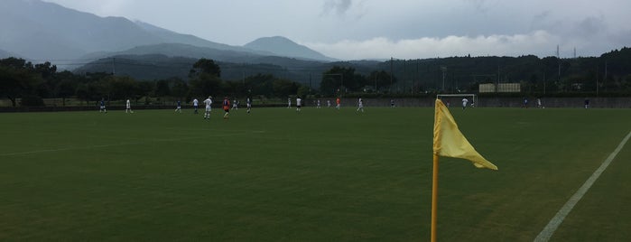 裾野Β2グラウンド (天然芝) is one of サッカー練習場・競技場（関東以外・有料試合不可能）.