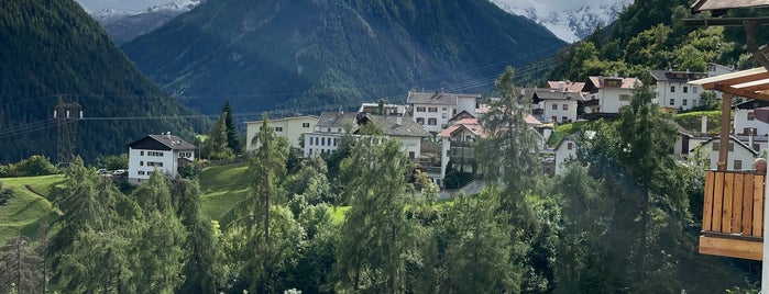 Stilfs / Stelvio is one of Cities/Towns/Villages South Tyrol.