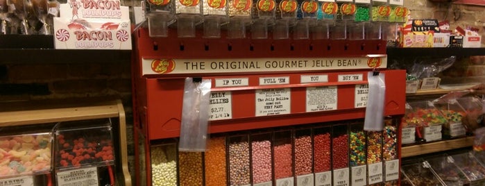 Big Top Candy Shop is one of Tempat yang Disukai Divya.