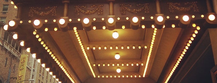 Imperial Theatre is one of Lugares favoritos de Divya.