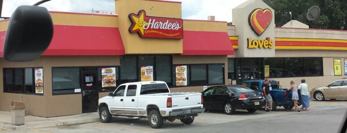 Hardee's is one of edwardさんのお気に入りスポット.
