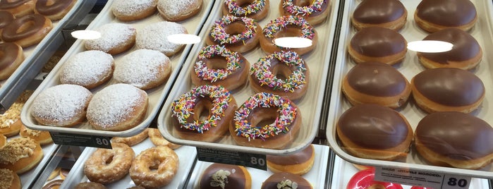 Krispy Kreme is one of JiYoung : понравившиеся места.