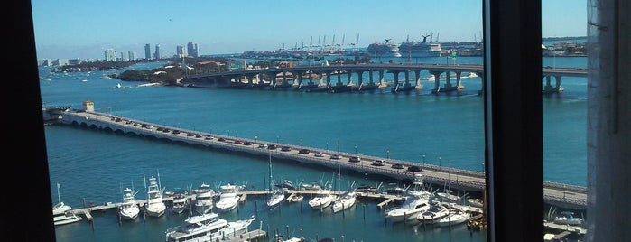 Miami Marriott Biscayne Bay is one of JR umana'nın Beğendiği Mekanlar.