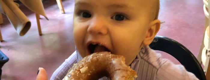 Top Pot Doughnuts is one of TODO - Seattle.